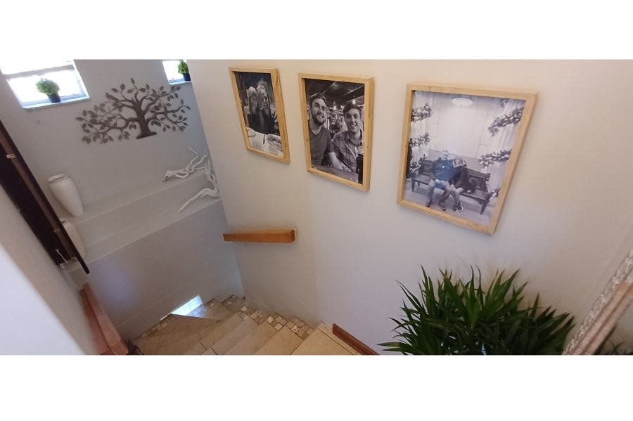 5 Bedroom Property for Sale in Jim Fouchepark Free State